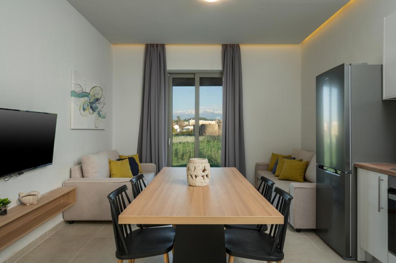 Aegean Breeze Luxury Apartments Next To The Sea Maleme  Bagian luar foto