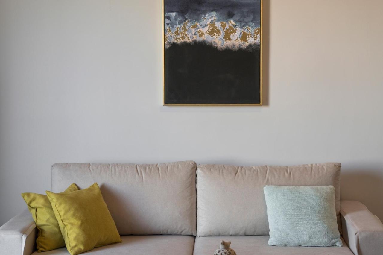 Aegean Breeze Luxury Apartments Next To The Sea Maleme  Bagian luar foto