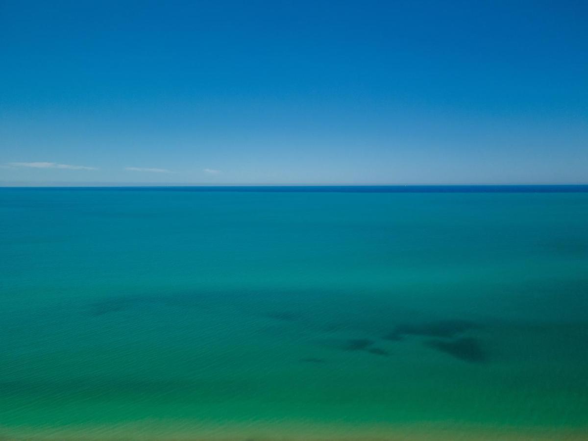 Aegean Breeze Luxury Apartments Next To The Sea Maleme  Bagian luar foto