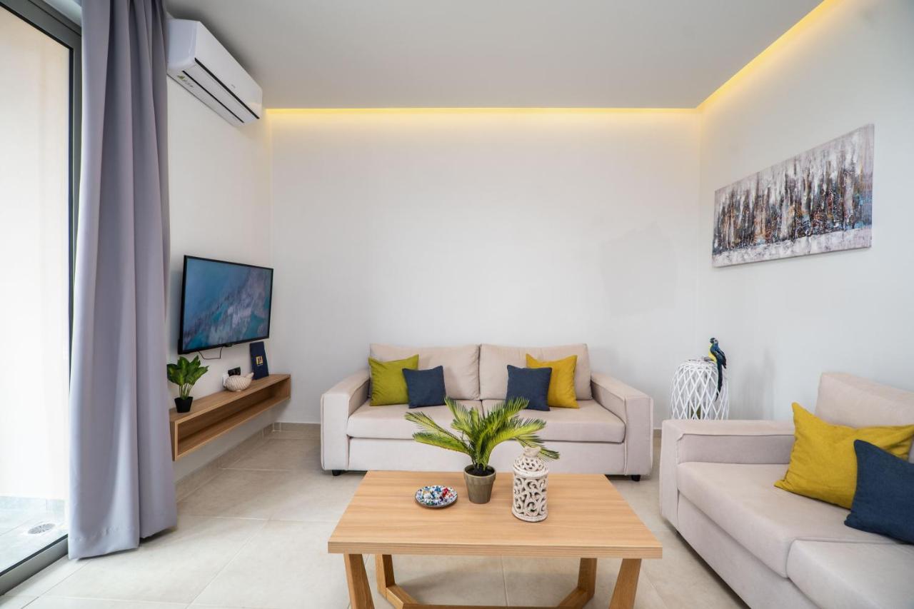 Aegean Breeze Luxury Apartments Next To The Sea Maleme  Bagian luar foto
